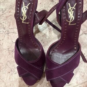 YSL shoes heels 👠 Size 6.5 Burgundy.